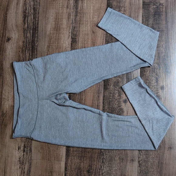 Lululemon Align leggings Size 6 In Light Heathered Gray 30" Inseam - Picture 2 of 8
